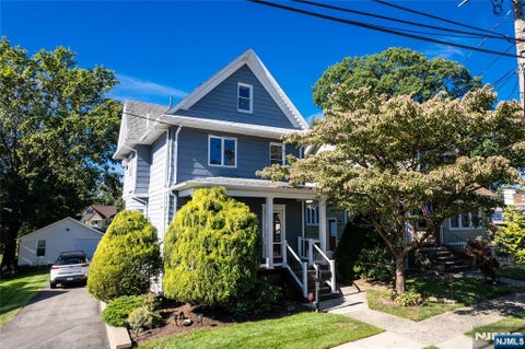 Photo of 20 Twain Place, Clifton, NJ 07013 (MLS # 26031303)