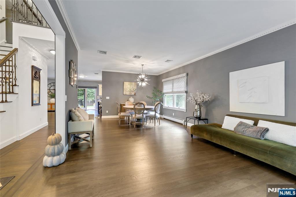 59 Lohs Place