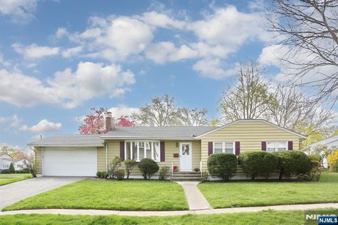 86 Spottswood Road Glen Rock NJ 07452