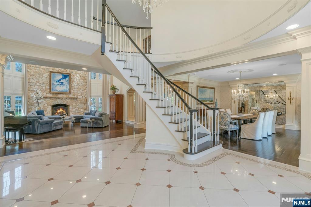 31 Burning Hollow Road