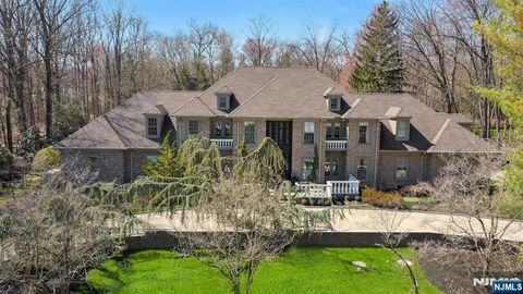 Photo of 31 Burning Hollow Road, Saddle River, NJ 07458 (MLS # 26008525)