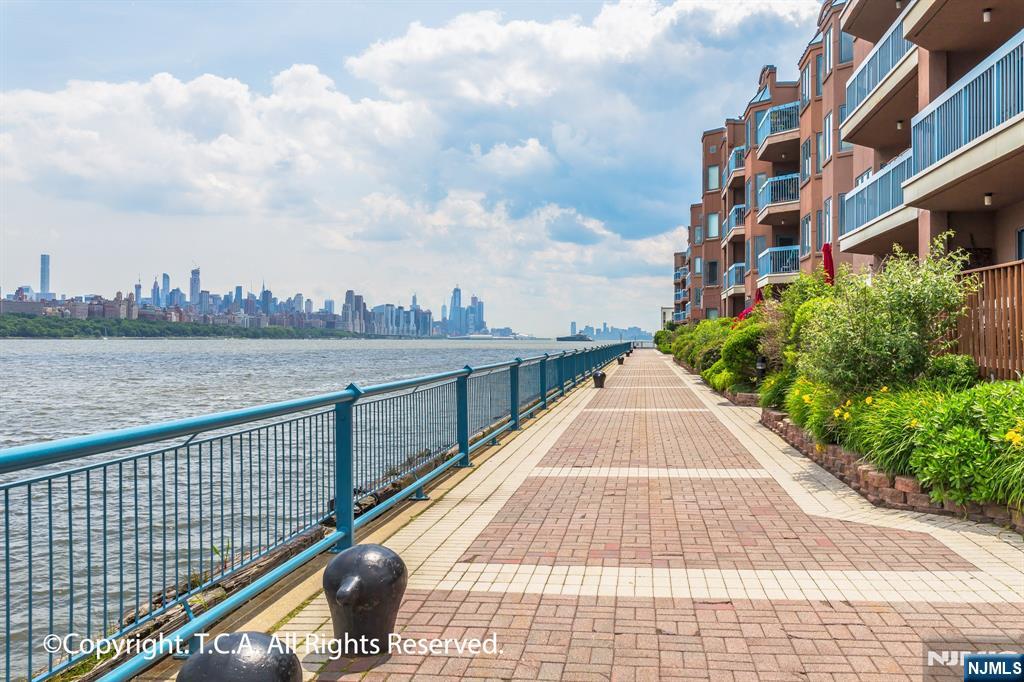 316 Ellery Court 316