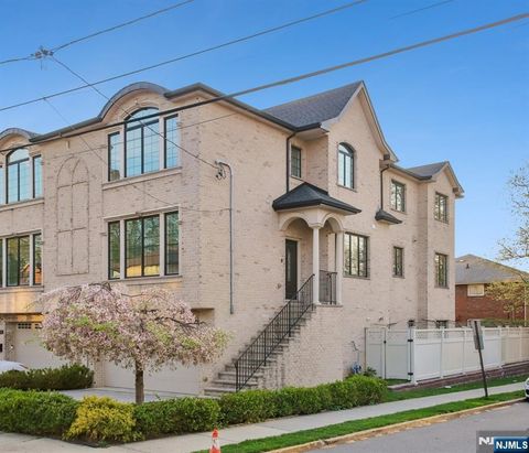 1547 13th Street Fort Lee NJ 07024