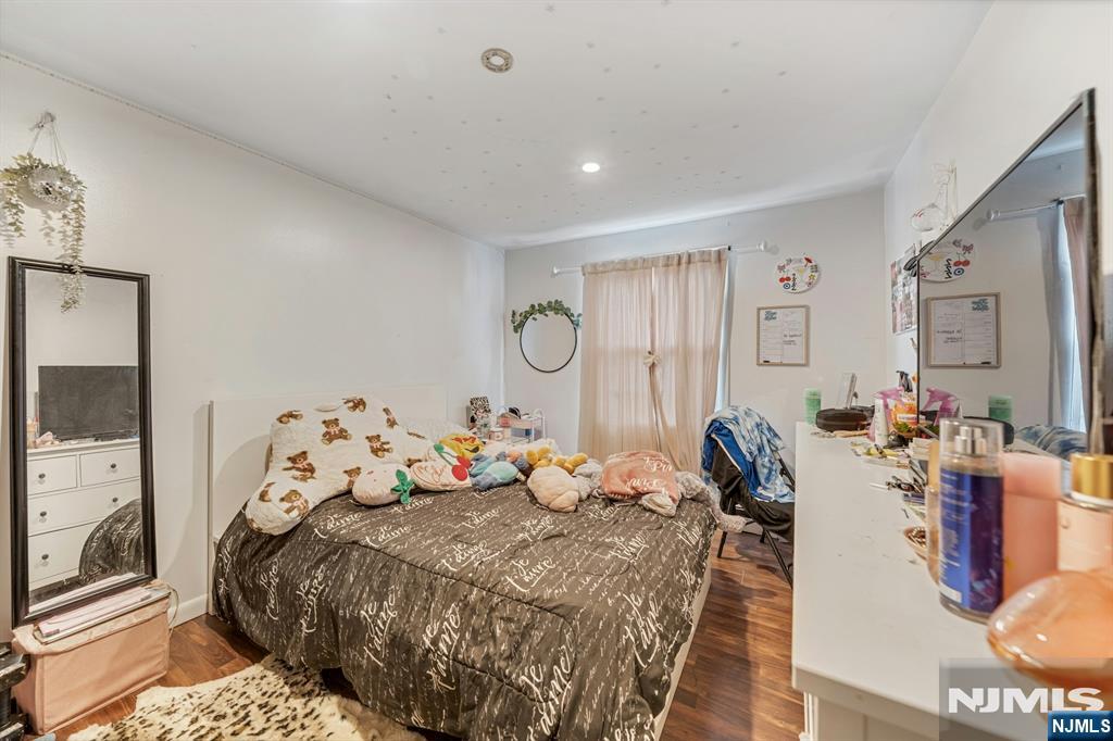 13 Allen Street 23