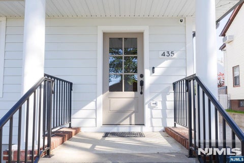 Photo of 435 Jauncey Ave, Lyndhurst, NJ 07071 (MLS # 26040176)