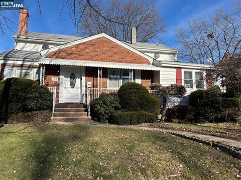 102 Scoles Avenue Clifton NJ 07012