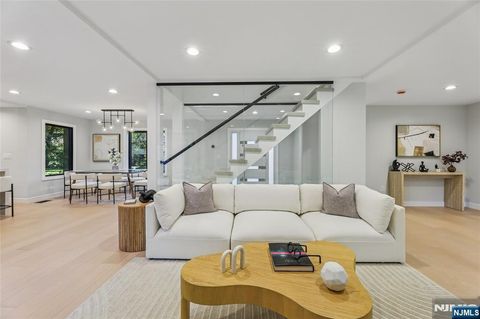 29 Woodland Park Drive Tenafly NJ 07670