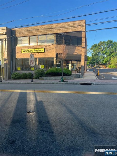 Photo of 310 Main Street, Fort Lee, NJ 07024 (MLS # 26040707)