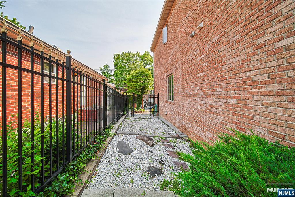 290 McCloud Drive