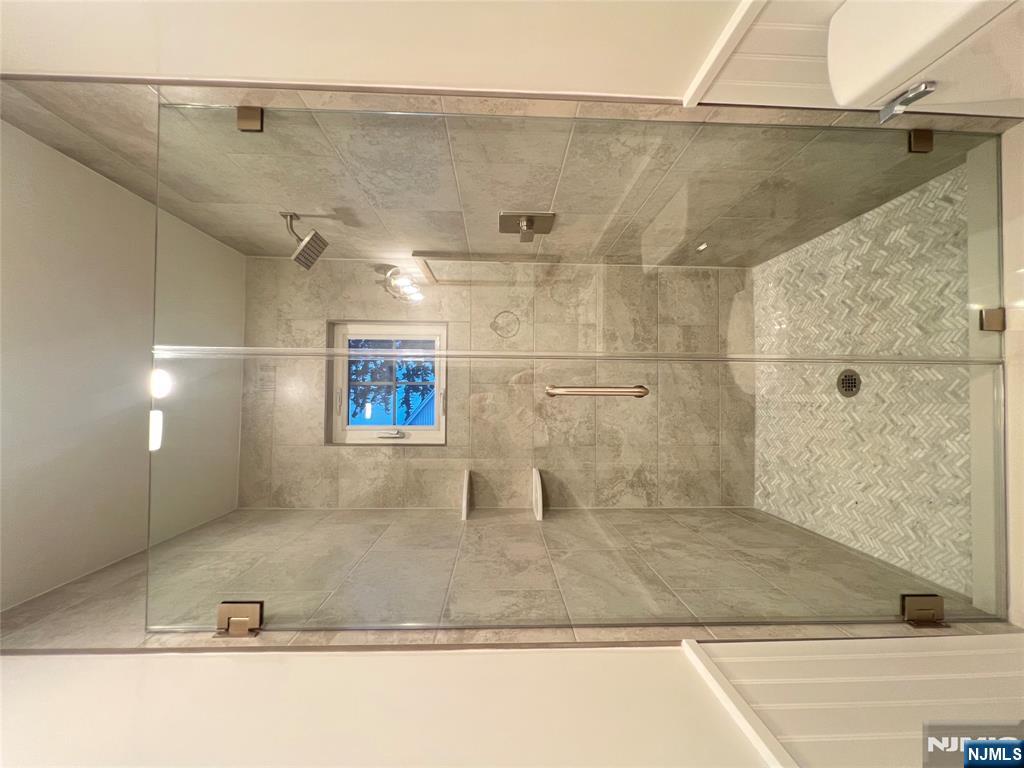 Lodi, New Jersey 07644, United States, 3 Bedrooms Bedrooms, ,2 BathroomsBathrooms,Residential,Active,168421