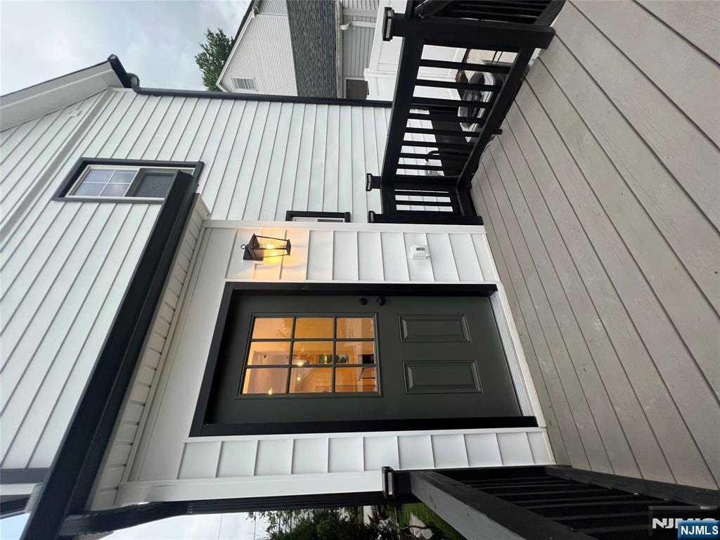 Lodi, New Jersey 07644, United States, 3 Bedrooms Bedrooms, ,2 BathroomsBathrooms,Residential,Active,168421