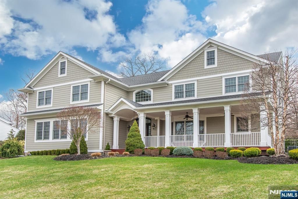 Photo of 12 Maple Drive, North Caldwell, NJ 07006 (MLS # 26006769)