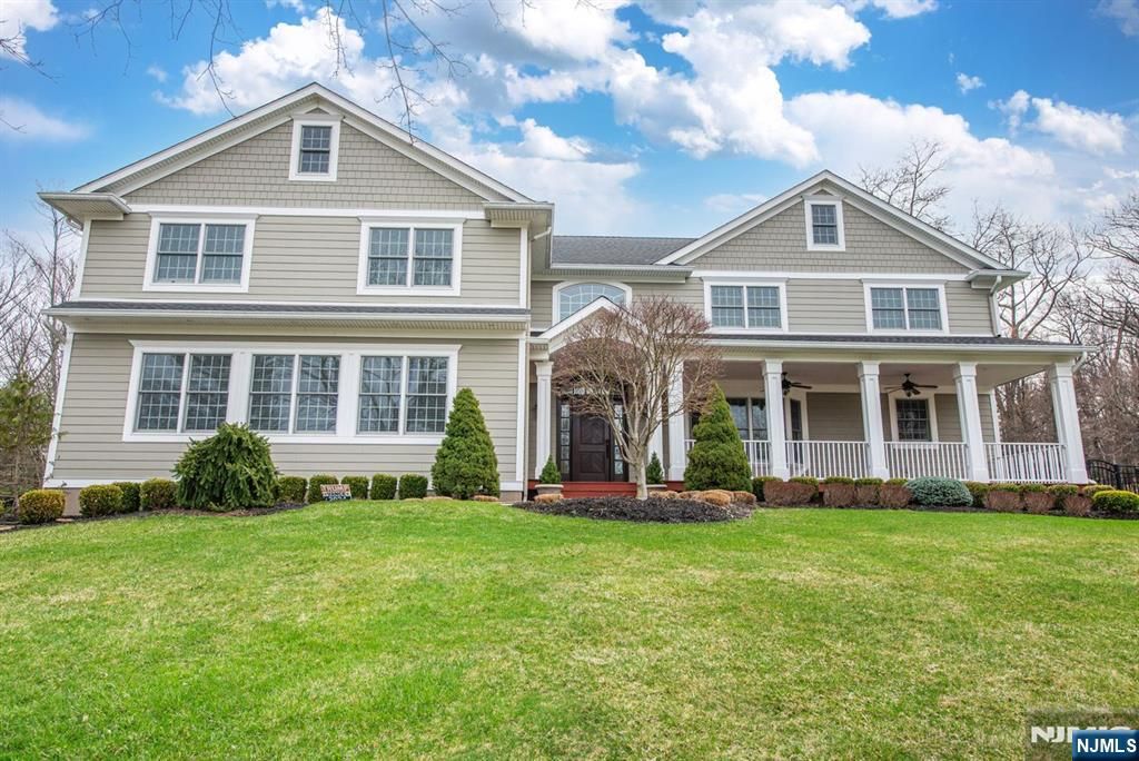 Photo of 12 Maple Drive, North Caldwell, NJ 07006 (MLS # 26006769)