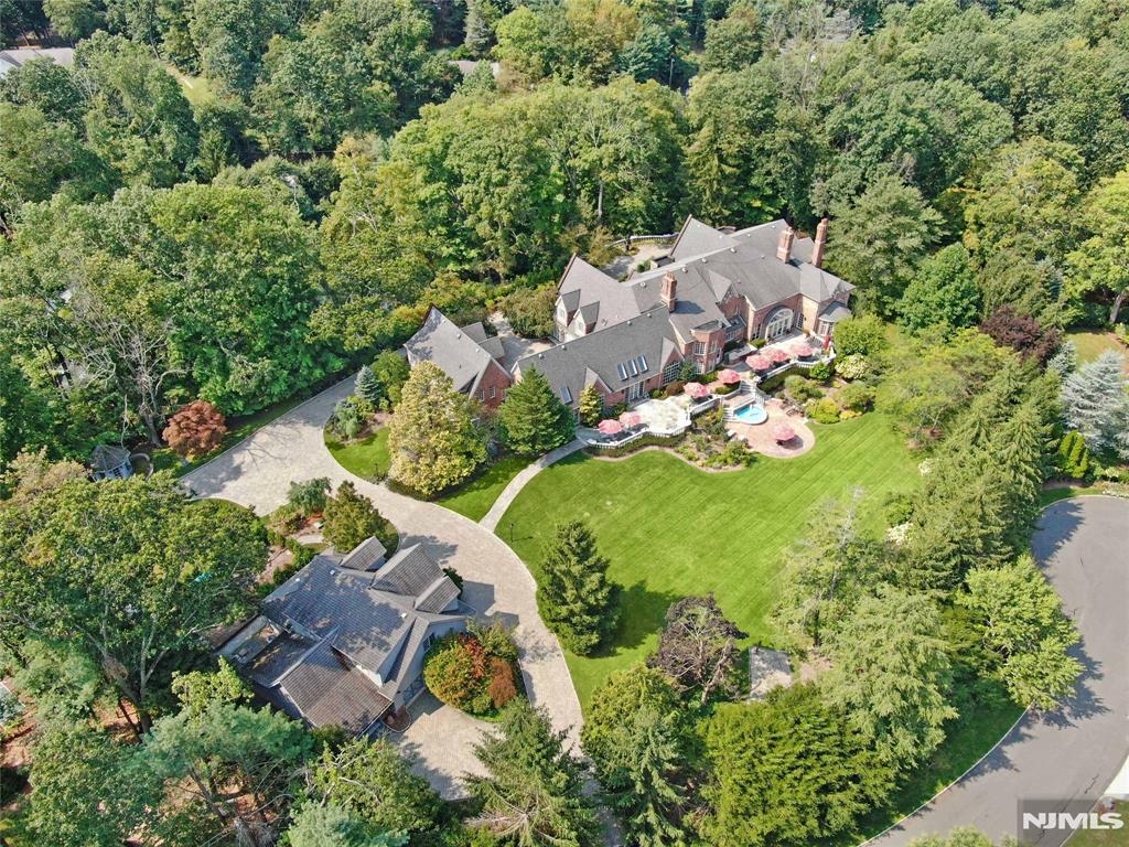 1055 High Mountain Road