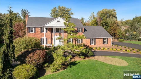 Photo of 25 Paddock Road, Ho-Ho-Kus, NJ 07423 (MLS # 26038340)