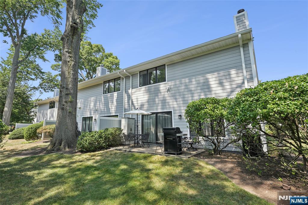 461 Tenafly Road