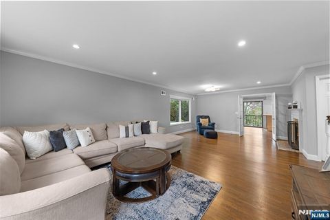 1 Westley Lane New Milford NJ 07646