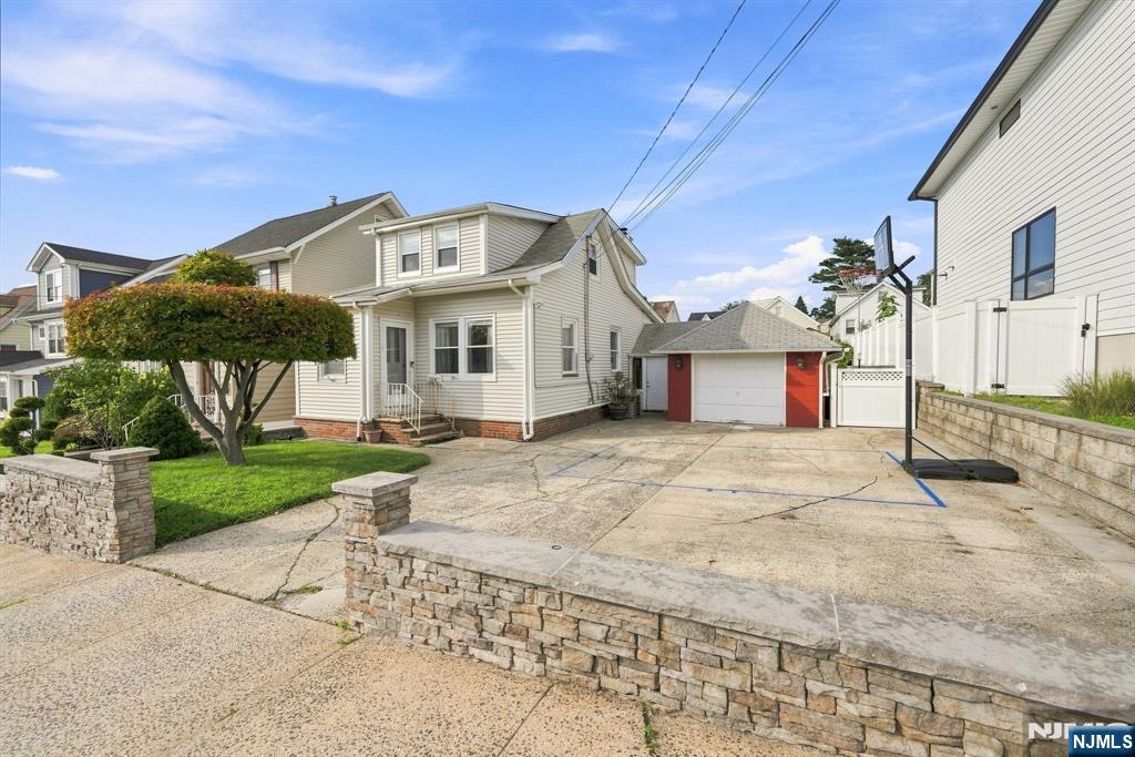 114 Melrose Avenue
