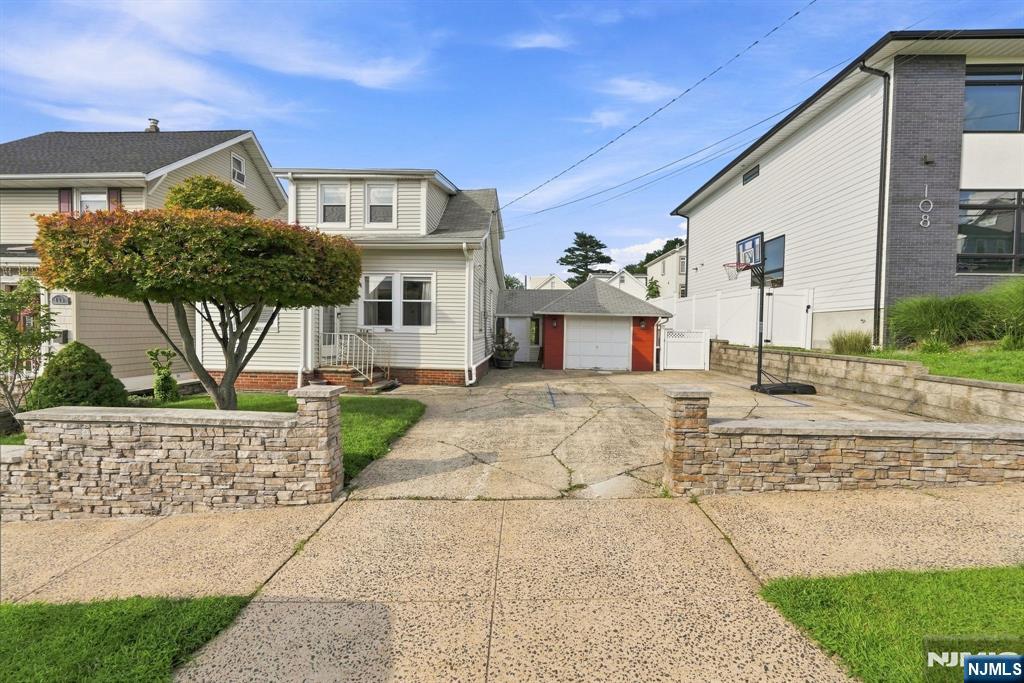 114 Melrose Avenue