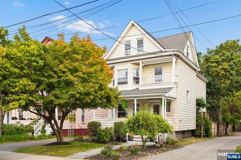 Photo of 41 N Willow Street, Montclair, NJ 07042 (MLS # 26034942)