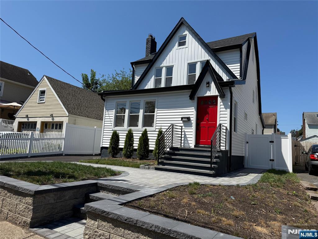 190 Elder Avenue