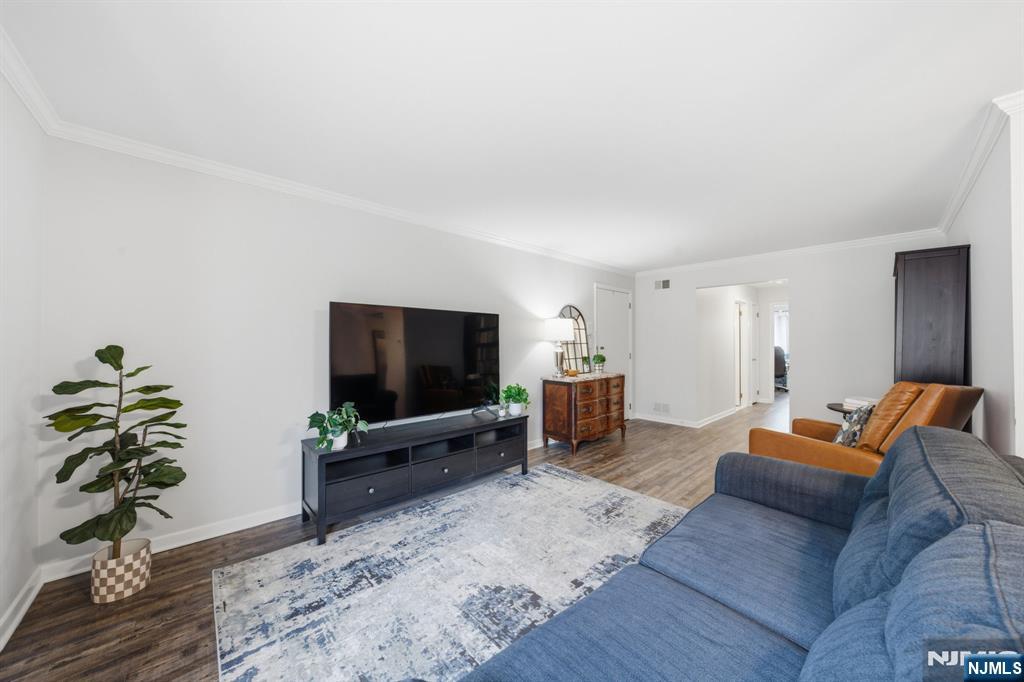 825 Riverside Avenue 203