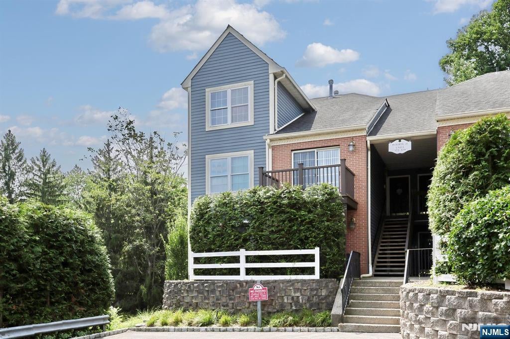 379 Cambridge Drive