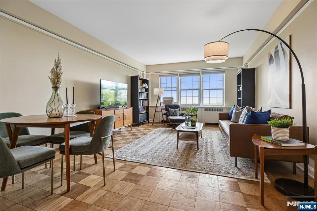 10 Crestmont Road 5J