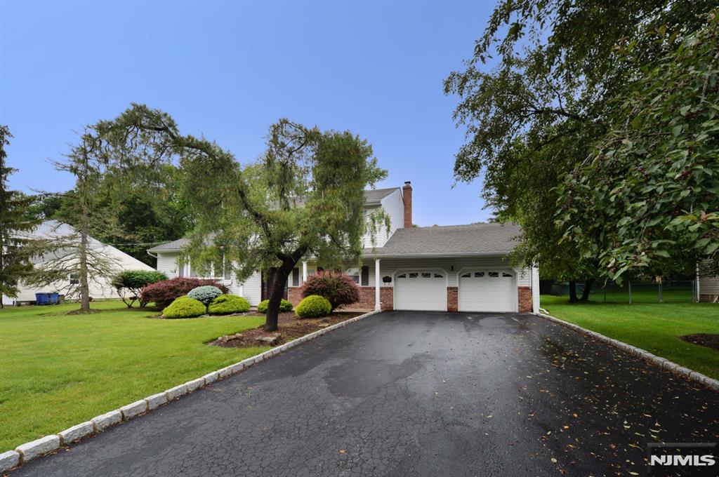 153 Sibbald Drive