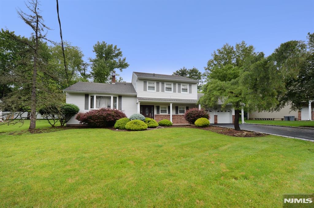 153 Sibbald Drive