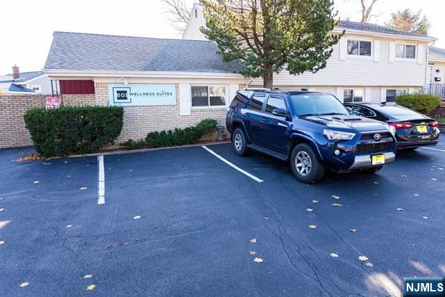 605 Washington Avenue