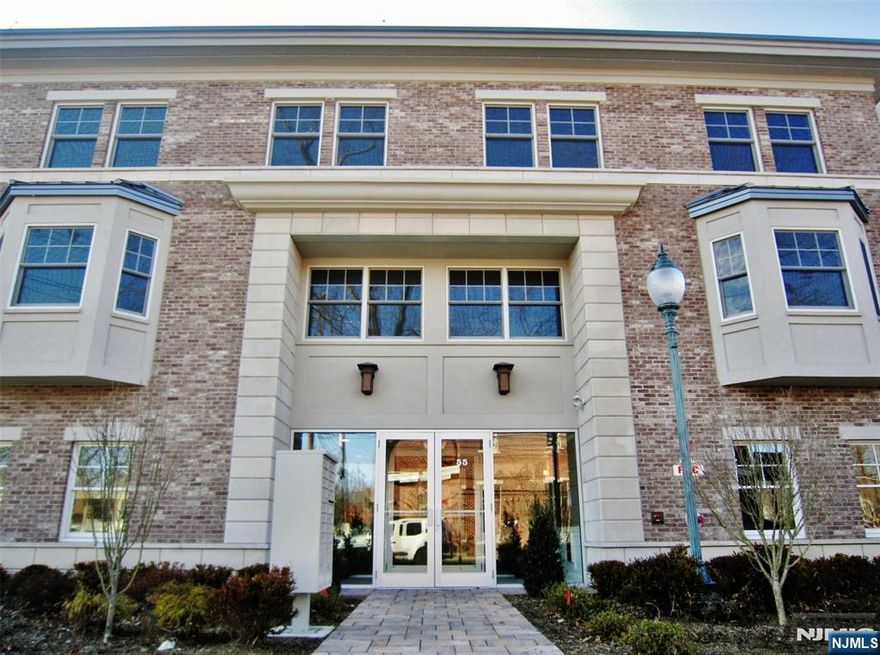 Modern 2 bedroom 2 bath top floor unit available in an elevator building conveniently located in downtown Hillsdale within a block of the train, shopping, restaurants and NYC bus. Built by Northern N.J.'s Premier Builder with high-end finishes throughout. Modern kitchen with stainless steel appliances, granite counter-tops & custom cabinetry. Marble baths. Primary bedroom suite with full bath and walk-in closet. Beautiful oak hardwood flooring throughout. Intercom system. High efficiency furnaces and central air conditioning. Pre-wired for hi-speed internet, cable and telephone. Complete with washer/dryer in unit and 2 garage parking spots included in the rent! No pets. Tenant responsible for all utilities. Available December 1, 2025.