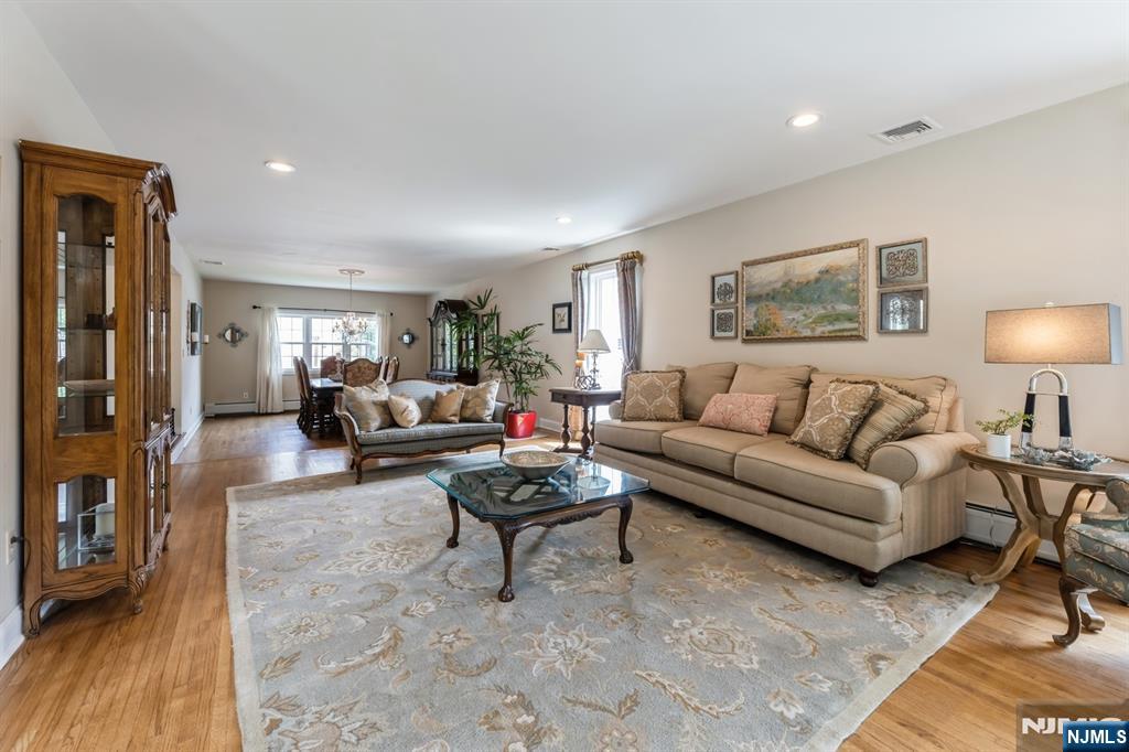 46 Eastbrook Drive