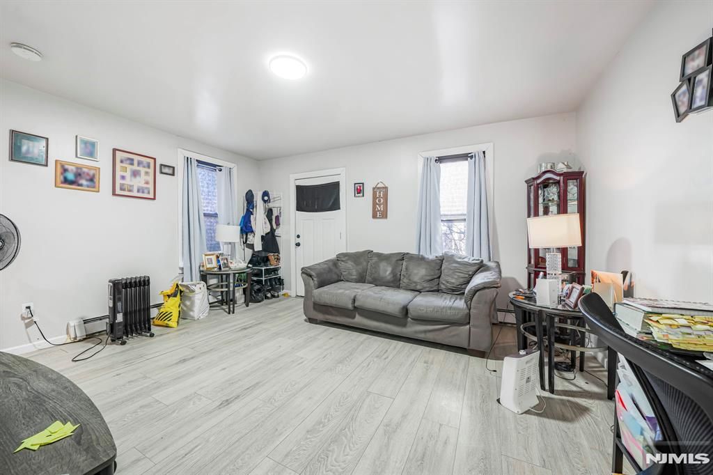 Photo of 418 10th Street, Newark, NJ 07103 (MLS # 26004628)