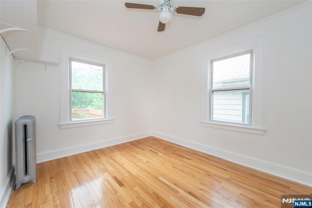 51 Riggs Place 2nd Floor