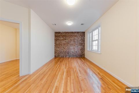 67 70th Street Guttenberg NJ 07093