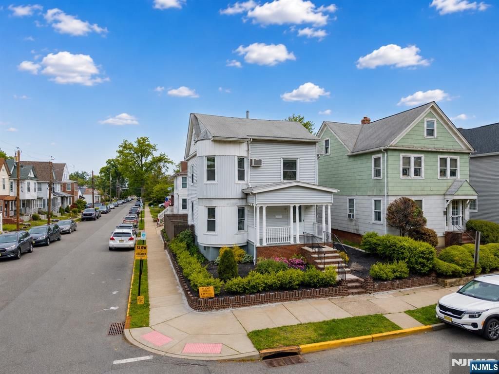 Photo of 208 Greylock Parkway, Belleville, NJ 07109 (MLS # 26017215)