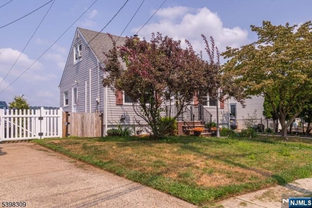 Photo of 26 Edward Court, Clifton, NJ 07011 (MLS # 25041454)