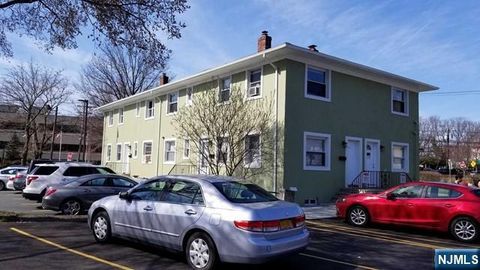 Photo of 715 E Palisade Ave #3B, Englewood Cliffs, NJ 07632 (MLS # 25044247)