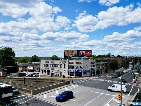 1 W Columbia Avenue Palisades Park NJ 07650
