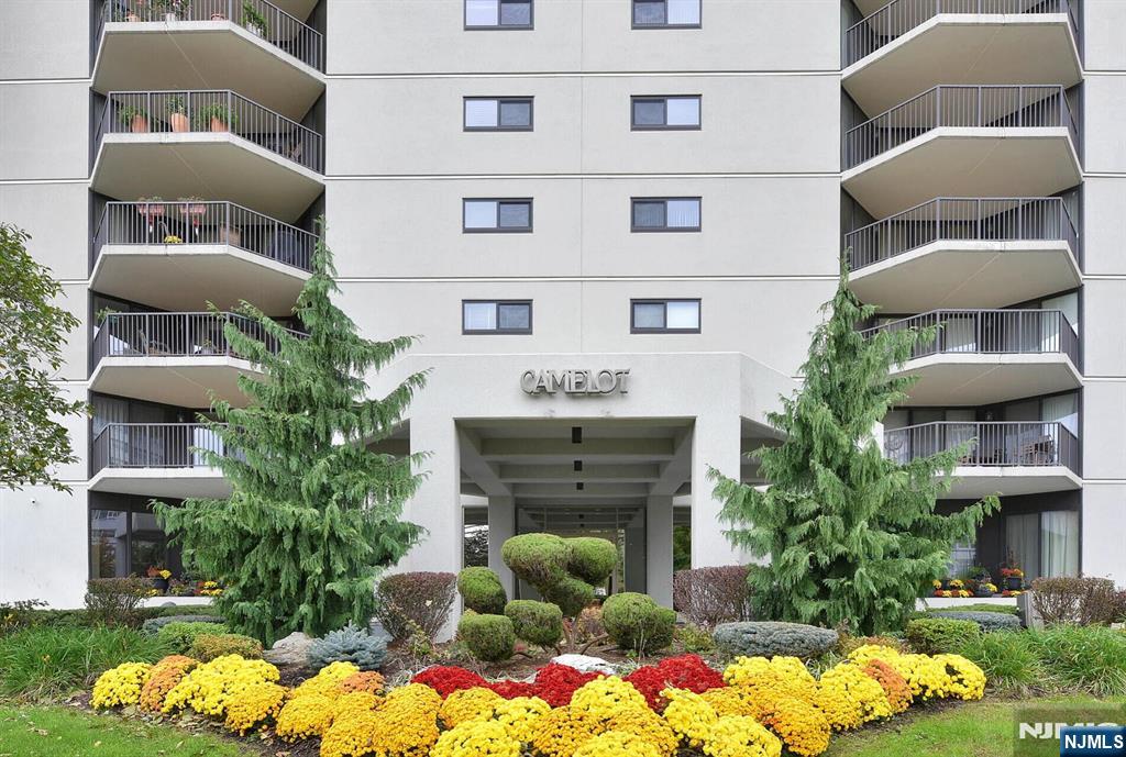 245 Prospect Avenue 14D