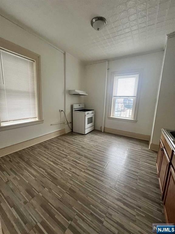 4810-4812 Park Avenue 7