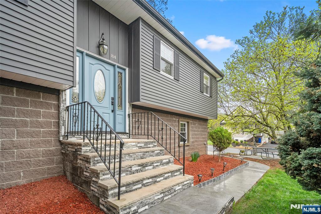 84 Westwood Boulevard