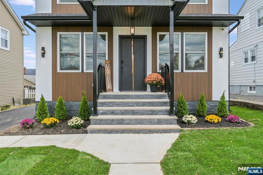Photo of 476 Innes Road, Wood Ridge, NJ 07075 (MLS # 25037560)