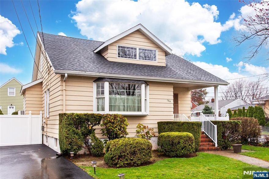 Charming single-family home in desirable Maywood, featuring 3 spacious bedrooms and 2 full bathrooms. Bonus family room too! Enjoy a bright kitchen, formal dining room, and two comfortable living areasâ€”perfect for relaxing or entertaining. A wonderful opportunity to own a versatile home in a great location! Open House 3/29/26 1:00pm- 2:30pm