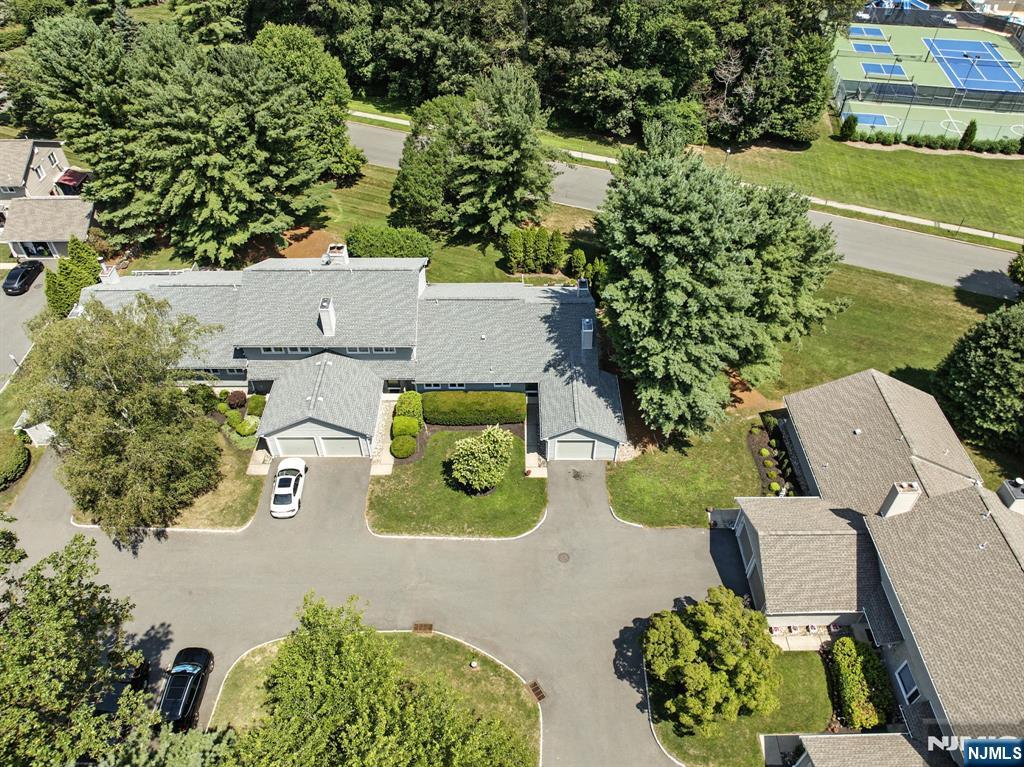 106 Hopkins Court