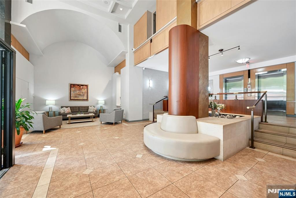 125 Prospect Avenue 11G