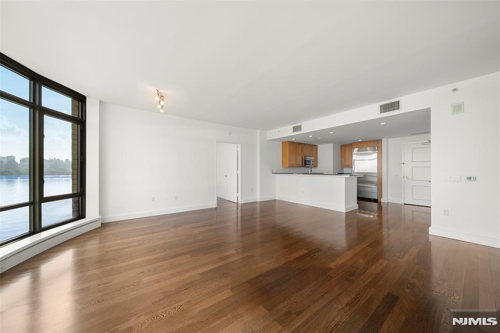 8100 River Road 815