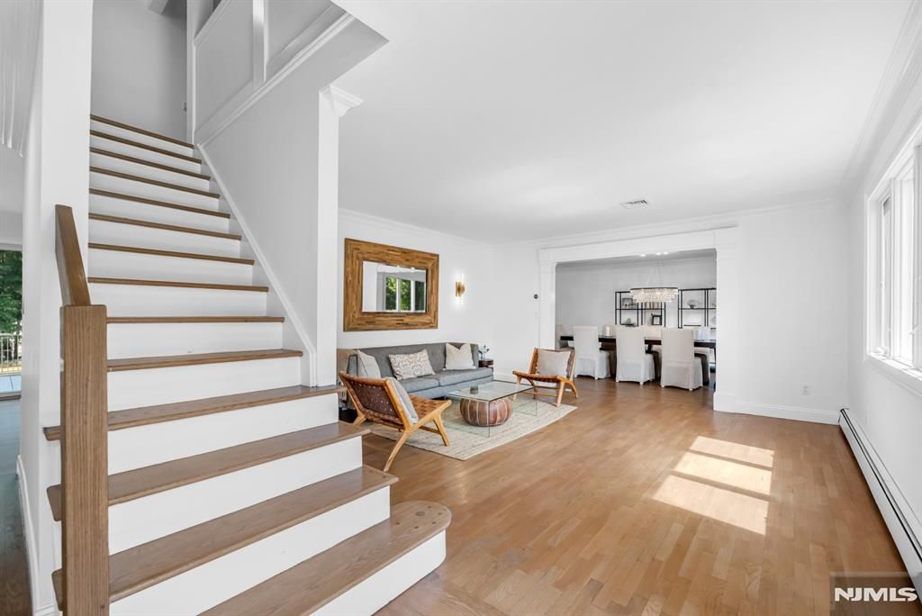 Photo of 156 Deer Trail, Ramsey, NJ 07446 (MLS # 25031141)