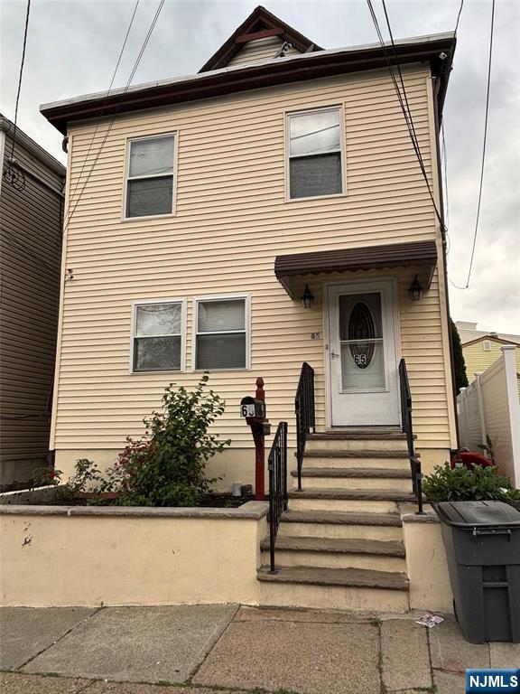 65 Dey Street, Paterson, New Jersey - 9 Bedrooms  
4 Bathrooms  
14 Rooms - 